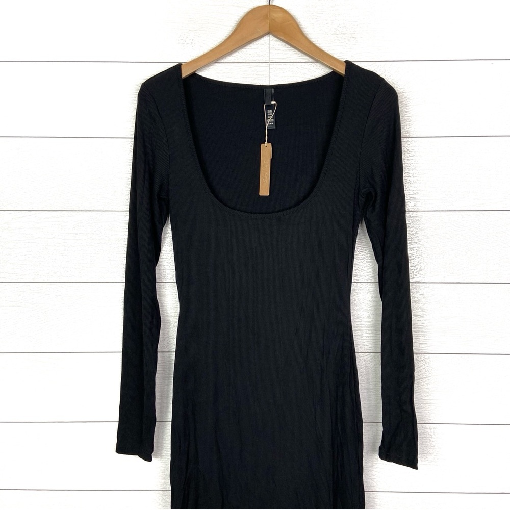 NWT SKIMS Black Long Sleeve Rib Maxi Dress Large New - Picture 3 of 4